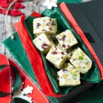 White Chocolate Fudge with Cranberries and Pistachios www.thefoodiecorner.gr