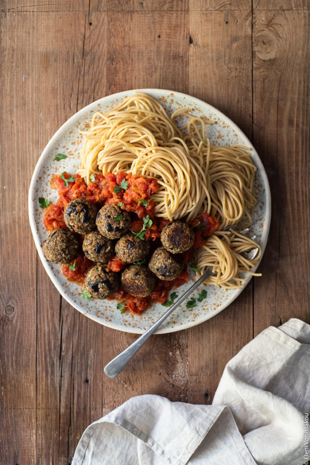 Aubergine (Eggplant) “Meatballs” with Tomato Sauce and Spaghetti (Plant Based) Aubergine (Eggplant) “Meatballs” with Tomato Sauce and Spaghetti (Plant Based)